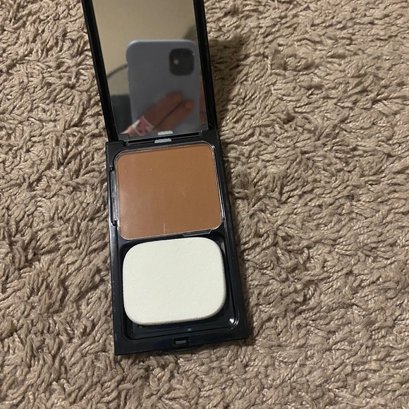 Sacha pro powder foundation - Picture 3 of 3